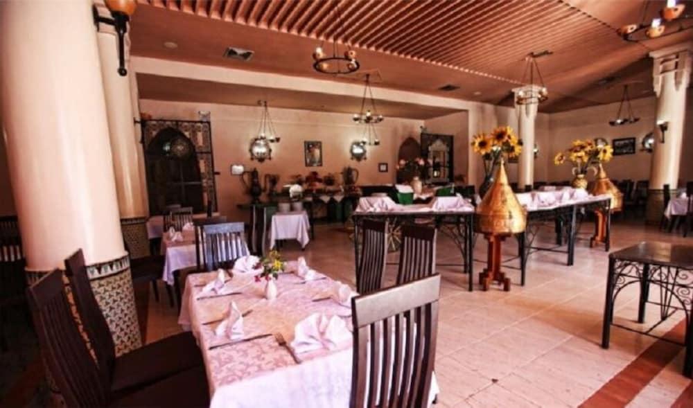 Hotel Club Hanane Ouarzazate Exteriör bild